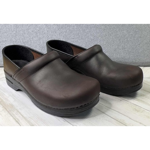Dansko Other - Dansko Professional Brown Oiled Clog Work Shoe Men's 12.5-13 Wide EU46 RN Medic